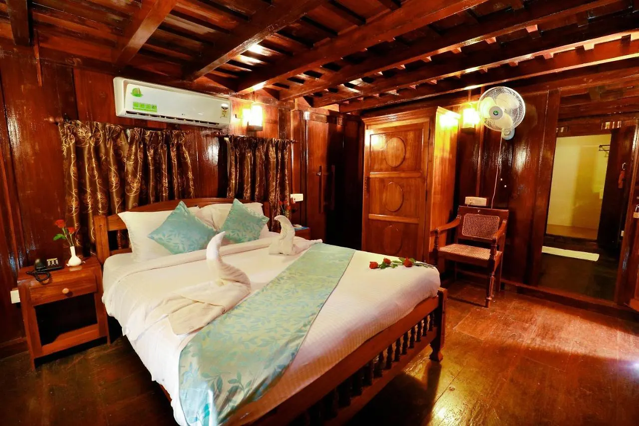 Triveny River Palace Hotel Alappuzha